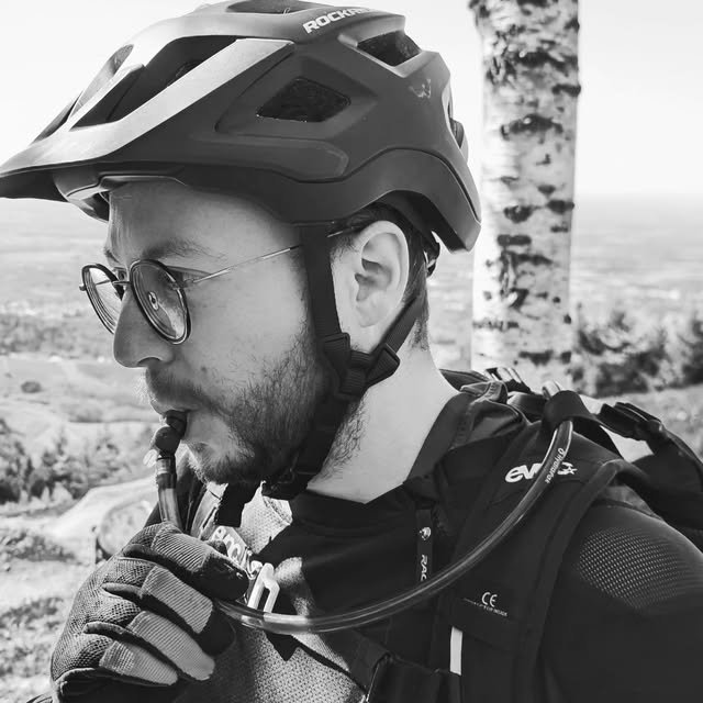 Flwid sur Instagram : test à vélo